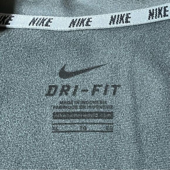 Nike Drifit Pullover Golf Shirt Quarter Zip Columbia Wildcats HS Idaho Baseball - Picture 8 of 9